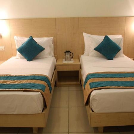 Hotel Southern Grand Vijayawāda Buitenkant foto