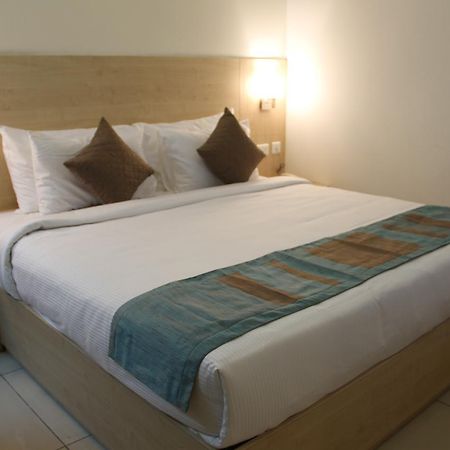 Hotel Southern Grand Vijayawāda Buitenkant foto